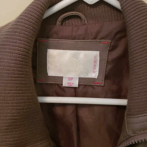 Faux leather jacket size small - Picture 2 of 2